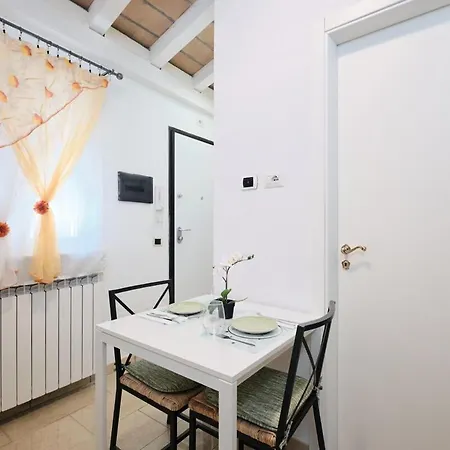 公寓 5 Cozy Pigneto Apt, Wifi & Ac *